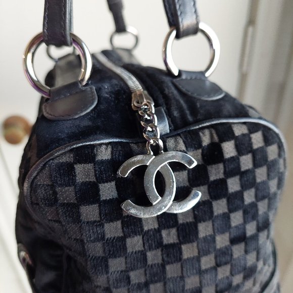 CHANEL Black Velour Velvet CC Bowler Shoulder Bag - Picture 9 of 17